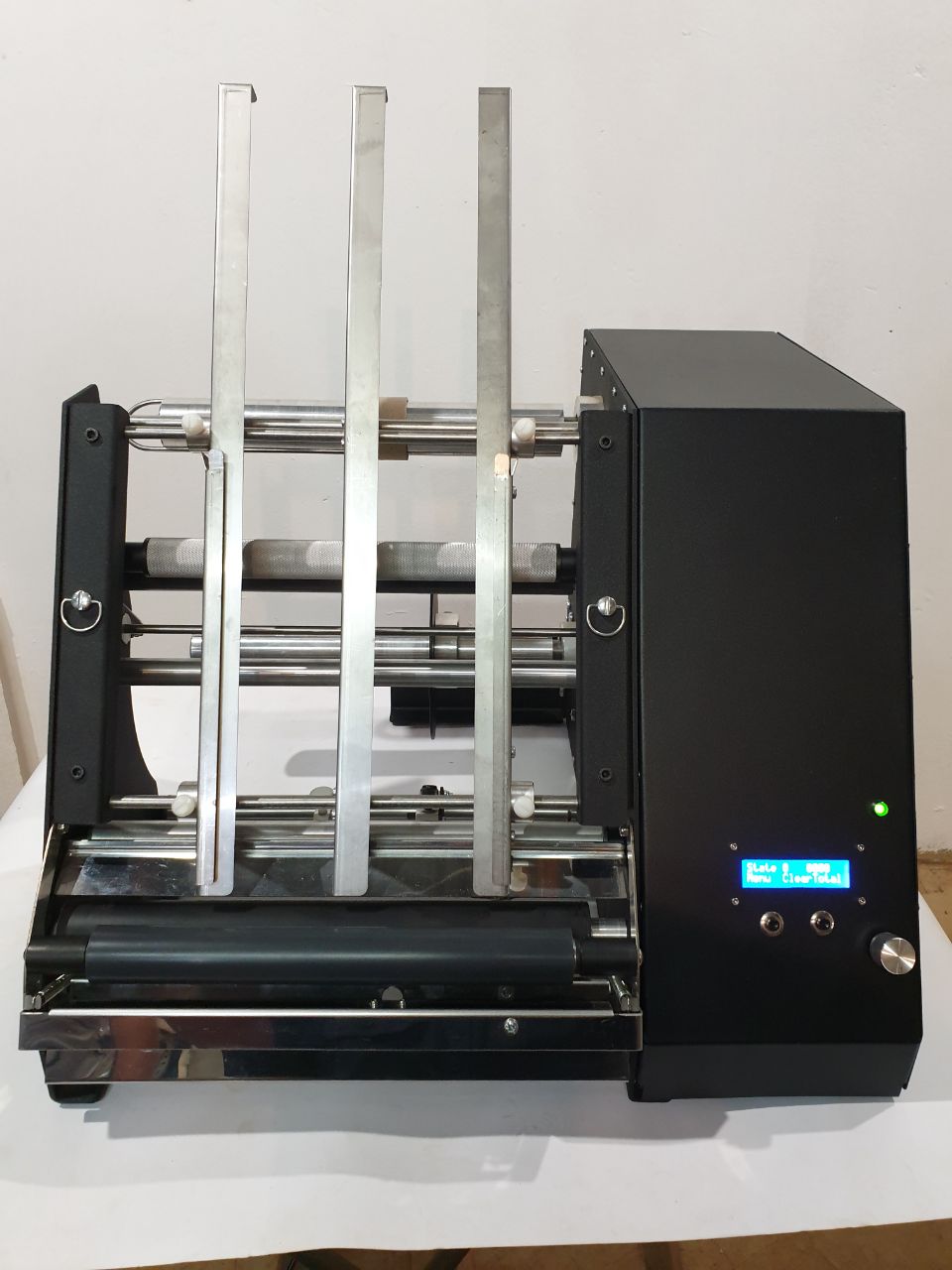 Label Applicator for flat Bags or sheets Tautron packaging equipment
